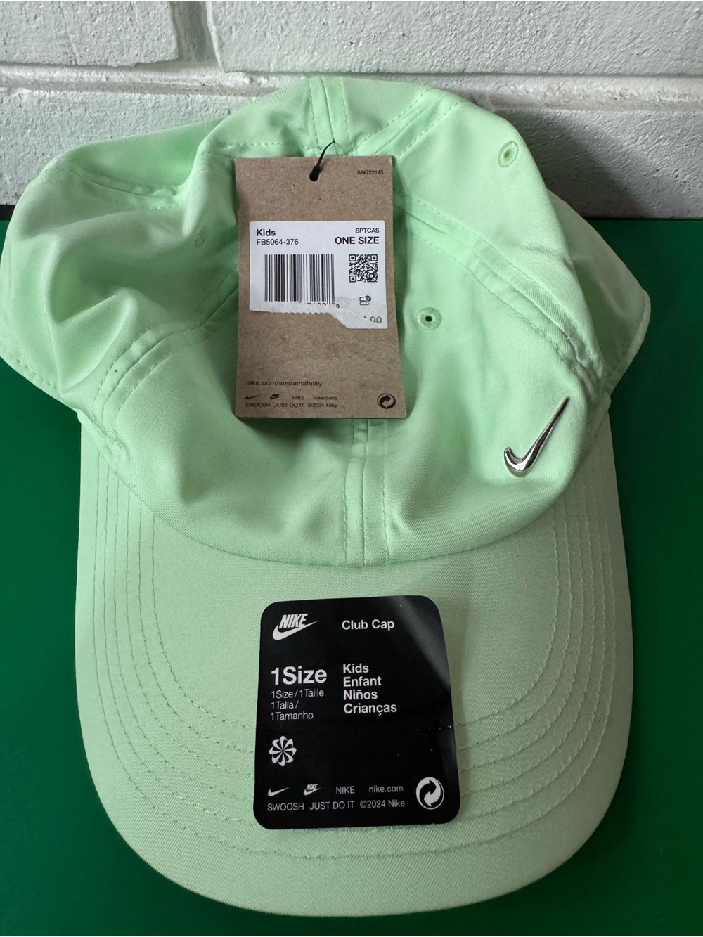 Nike Kids Mint Green Club Cap - Kids One Size - Picture 2 of 5